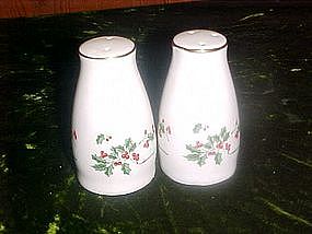 Holly and berries, porcelain salt and pepper shakers