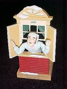 Hallmark 1997 ornament Away to the window QXC5135