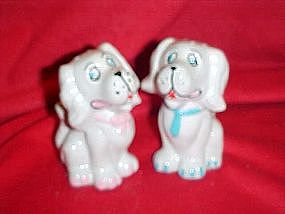 Dog salt and pepper shakers