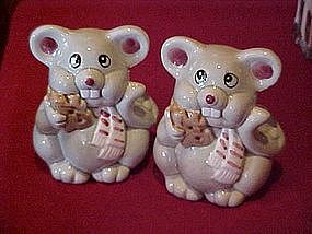 Large ceramic mice salt and pepper shakers