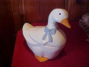 White duck cookie jar, Marcia of California