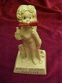 Berries "Worlds Greatest Mom" sillisculpt figurine