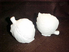 Large white ceramic leaf, salt and pepper shakers