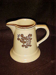 Pfaltzgraff village pattern, creamer