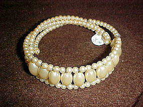 Vintage faux pearl  spring bracelet