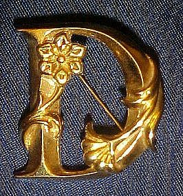 Avon art Noveau style initial pin, D