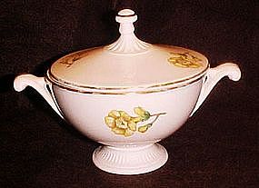 Vintage Buttercups pattern sugar bowl, Hall shape