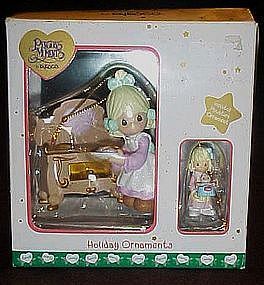 Enesco Precious Moments boxed holiday ornament set