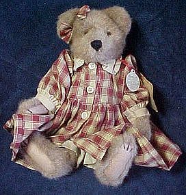 Boyds bear, Savannah Berrrywinkle & Bently QVC retired