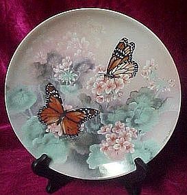 Monarch Butterflies plate, On Gossamer wings, Lena Liu