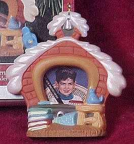 Hallmark keepsake ornament, #1 Student photo holder