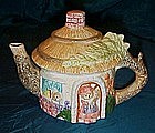 Teddy Bear's cottage, ceramic teapot