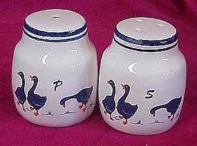 Blue geese salt and pepper shakers