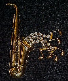 Saxophine with rhinestone accents pin, Moveable notes