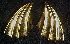 Vintage Monet gold tone earrings, fan / shooting star