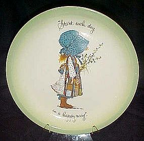 Holly Hobbie collectors edition plate, Start each day..