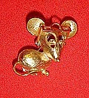 Vintage Avon mouse pin with moveable glasses 1973