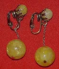 Vintage 60's Mod yellow bead Ball