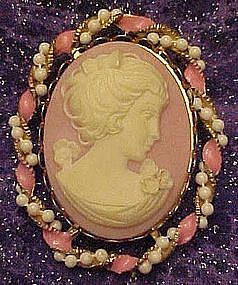 Vintage Simulated pink cameo pin