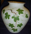 Large Consolidated Con-Cora green leaf Ivy  #1330 vase