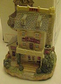 Liberty Falls The Gold Nugget Tavern MIB