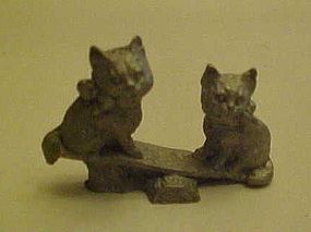 Spoontiques  mini pewter kittys on teeter totter