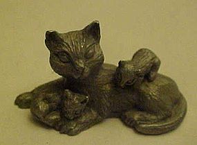 Spoontiques pewter cat and kittens figurines