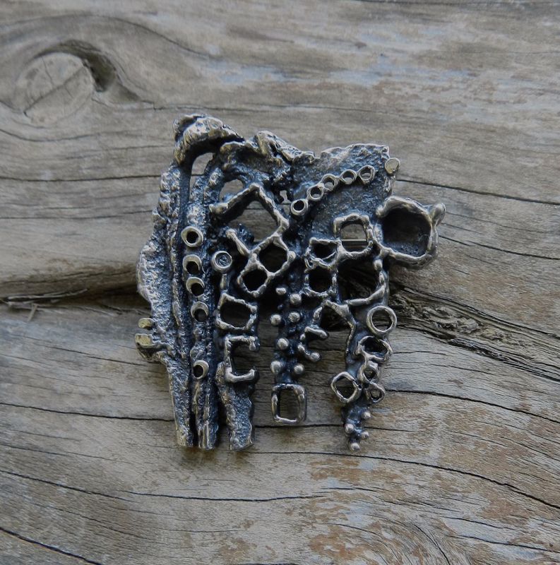 Broche Sculpturale Moderniste Brutaliste Années 60 - Gilles Guy Vidal - Étain Et Laiton - Occasion