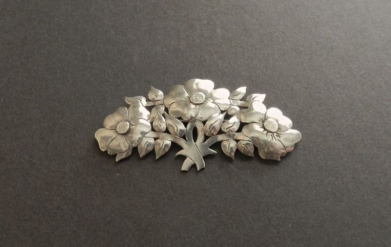 Arts and Crafts Hand Wrought Sterling Brooch Reticulated Floral Signed