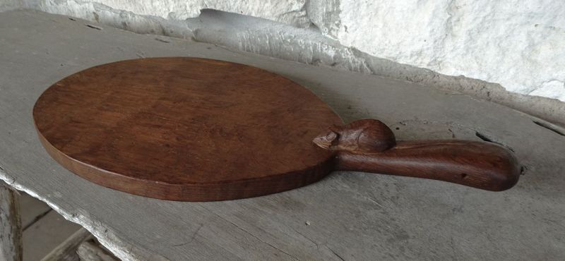 Vintage MOUSEMAN Robert Thompson Carved Mouse Oak Cheese Board