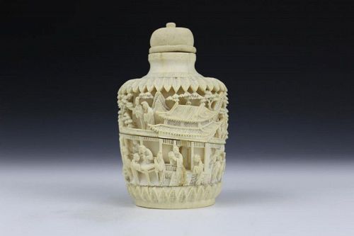 19th Century Chinese Snuff Bottle Very Detailed Ivory Column