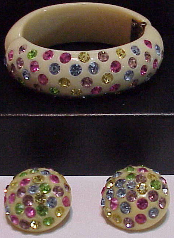 Bakelite Rhinestone bracelet & earrings- Vintage