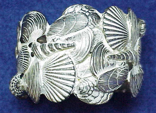 DeNicola silver tone Sea Shell Clamper Bracelet