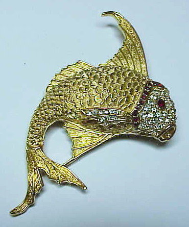 Ciner fish brooch  with great texture and rhinestones..