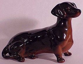 Beswick dachshund- seated #1460