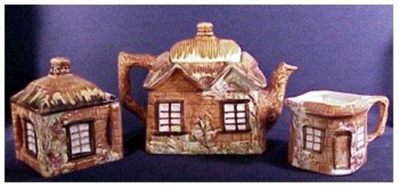 Price cottageware cream and sugar-thatched