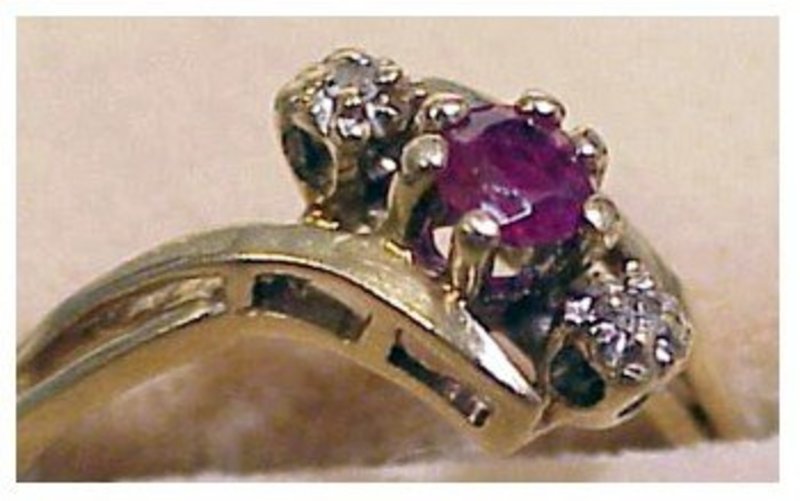 10K yellow gold ruby and diamond ring size 5+