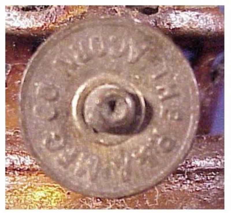 Bullseye with diamond point miniature oil lamp, shade