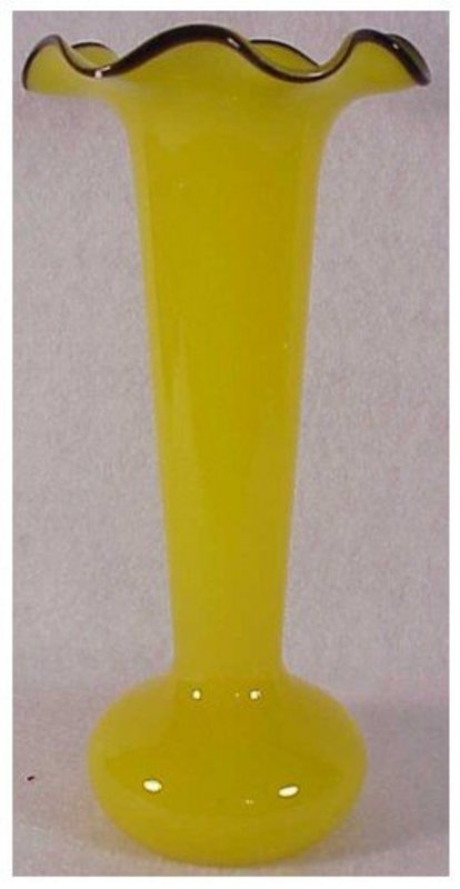 Czechoslovakia solid yellow vase with applied jet rim