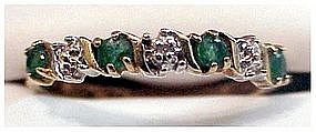 10K emerald and diamond ring ( size 6 1/4)