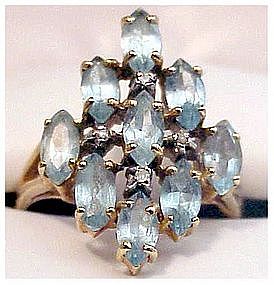 10K 9 stone marquise aquamarine ring [2.7 cts)