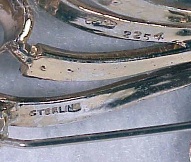Boucher  Phrygian Cap Sterling vermeil retro ribbon pin