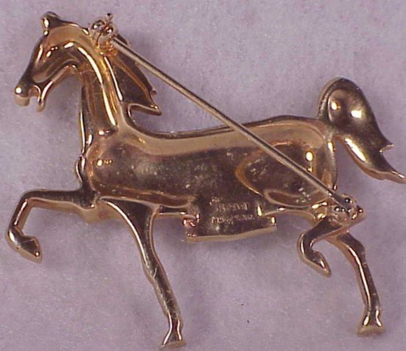 Trifari Alfred Philippe pave trotting horse