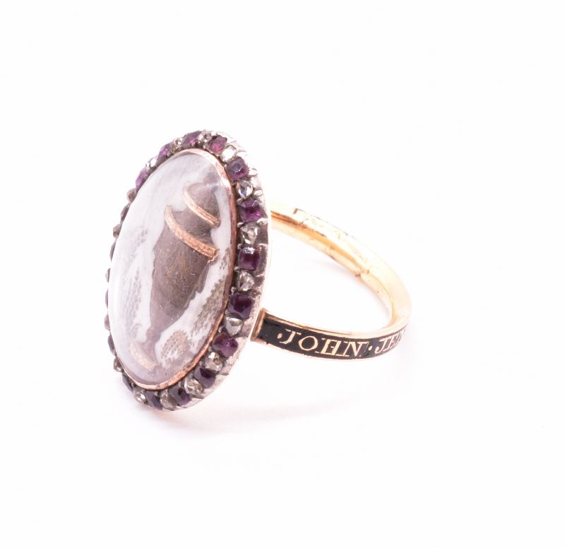 Memorial 18K, diamond and amethyst with hair paint Ring