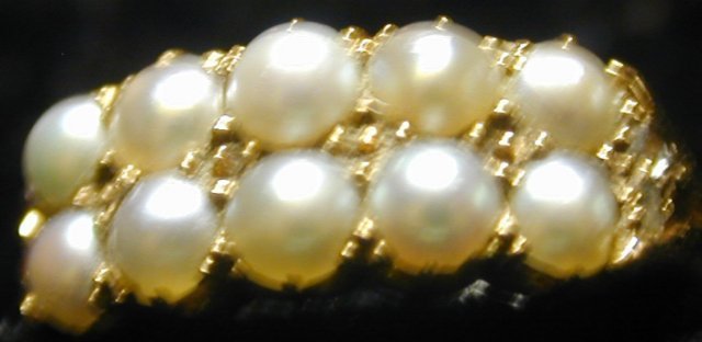 Ring with 10 natural pearls in 18K gold