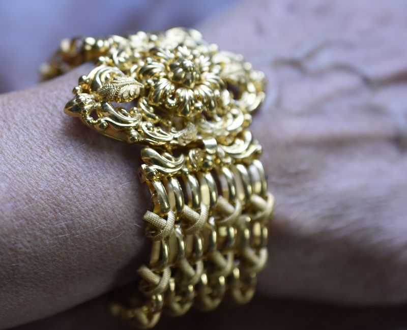 Antique Georgian 18K Gold Cuff Bracelet, c1800