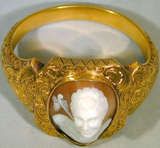 Victorian Shell Cameo Gold Bracelet of Laughing Fawn, c1840