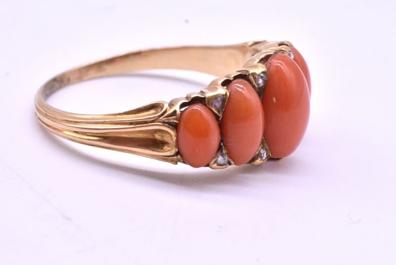 C1850 18K gold coral 5 stone ring  w diamond accents