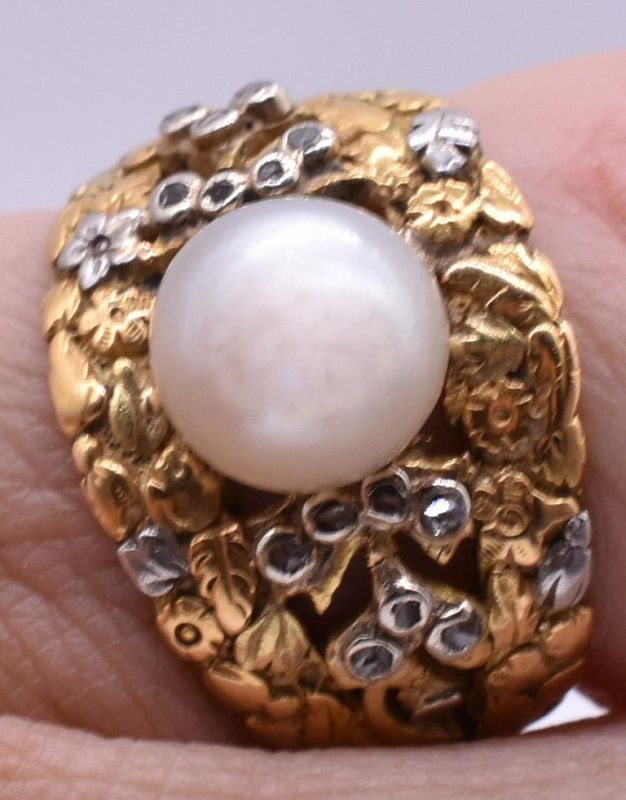 C1920 18K 2 Color GOLD AND PLATINUM RING W PEARL AND DIAMONDS