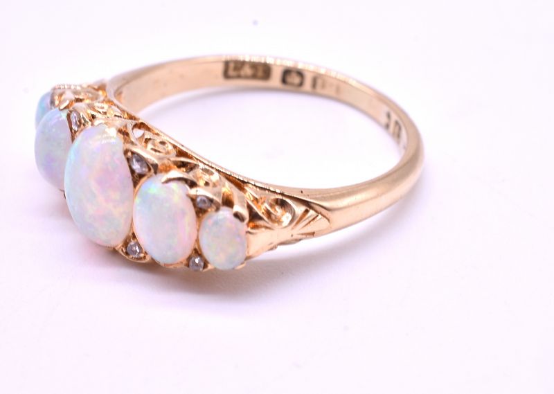 HM SHEFFIELD 1870 18k 5 stone Australian opal ring